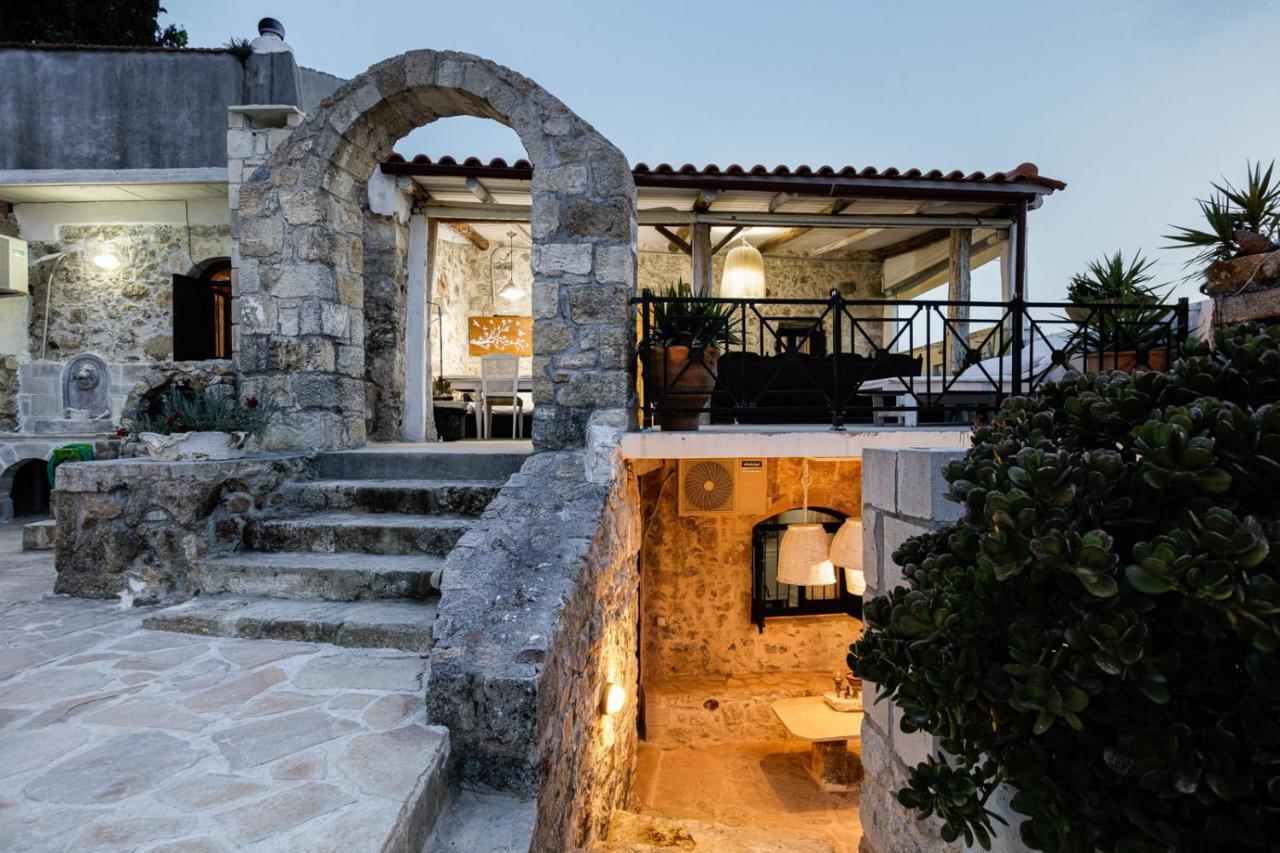 Antonia'S Stonebuilt Mansion With A Private Pool Villa Armenoi  Bagian luar foto